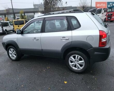Серый Хендай Туксон, объемом двигателя 2 л и пробегом 100 тыс. км за 10400 $, фото 32 на Automoto.ua