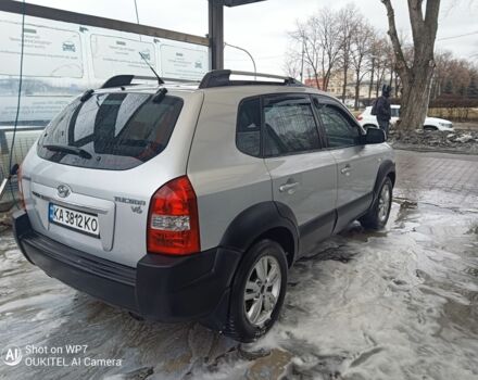 Сірий Хендай Туксон, об'ємом двигуна 2.7 л та пробігом 204 тис. км за 7900 $, фото 4 на Automoto.ua