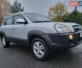 Серый Хендай Туксон, объемом двигателя 2 л и пробегом 100 тыс. км за 10400 $, фото 14 на Automoto.ua