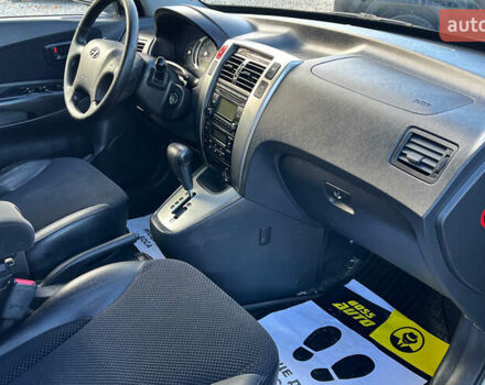 Хендай Туксон 2010 в Коломые на Automoto.ua Серый Хендай Туксон, объемом двигателя 2 л и пробегом 99 тыс. км за 9200 $, фото 13 на Automoto.ua