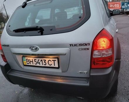 Серый Хендай Туксон, объемом двигателя 2 л и пробегом 100 тыс. км за 10400 $, фото 24 на Automoto.ua