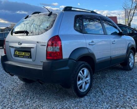 Хендай Туксон 2010 в Коломые на Automoto.ua Серый Хендай Туксон, объемом двигателя 2 л и пробегом 99 тыс. км за 9200 $, фото 3 на Automoto.ua