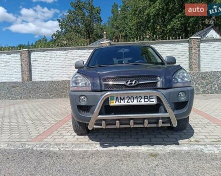 Серый Хендай Туксон, объемом двигателя 2 л и пробегом 159 тыс. км за 8800 $, фото 14 на Automoto.ua