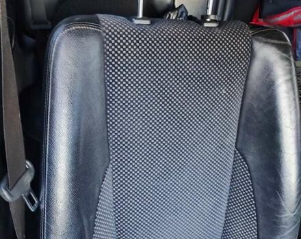 Серый Хендай Туксон, объемом двигателя 2 л и пробегом 255 тыс. км за 9500 $, фото 2 на Automoto.ua