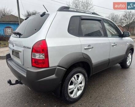 Сірий Хендай Туксон, об'ємом двигуна 1.98 л та пробігом 149 тис. км за 9650 $, фото 36 на Automoto.ua