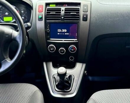 Серый Хендай Туксон, объемом двигателя 2 л и пробегом 92 тыс. км за 10500 $, фото 24 на Automoto.ua