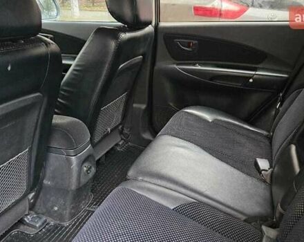 Сірий Хендай Туксон, об'ємом двигуна 1.98 л та пробігом 397 тис. км за 5800 $, фото 10 на Automoto.ua