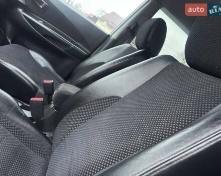 Сірий Хендай Туксон, об'ємом двигуна 1.98 л та пробігом 149 тис. км за 9650 $, фото 38 на Automoto.ua