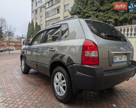 Сірий Хендай Туксон, об'ємом двигуна 1.98 л та пробігом 209 тис. км за 8700 $, фото 13 на Automoto.ua
