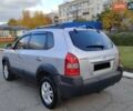 Хендай Туксон 2011 в Сумах на Automoto.ua Серый Хендай Туксон, объемом двигателя 2 л и пробегом 147 тыс. км за 9800 $, фото 3 на Automoto.ua