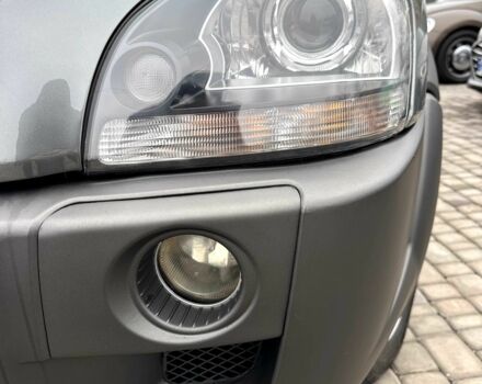 Серый Хендай Туксон, объемом двигателя 2 л и пробегом 150 тыс. км за 9900 $, фото 8 на Automoto.ua