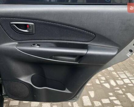 Серый Хендай Туксон, объемом двигателя 1.98 л и пробегом 174 тыс. км за 9500 $, фото 29 на Automoto.ua