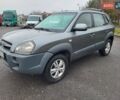 Серый Хендай Туксон, объемом двигателя 2 л и пробегом 213 тыс. км за 10400 $, фото 19 на Automoto.ua