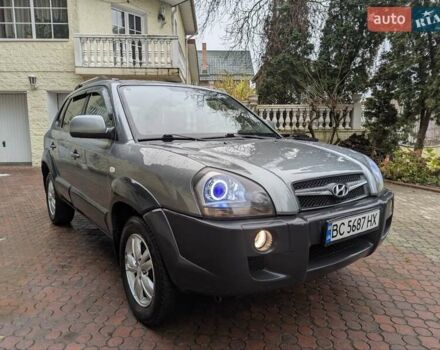 Сірий Хендай Туксон, об'ємом двигуна 1.98 л та пробігом 209 тис. км за 8700 $, фото 1 на Automoto.ua