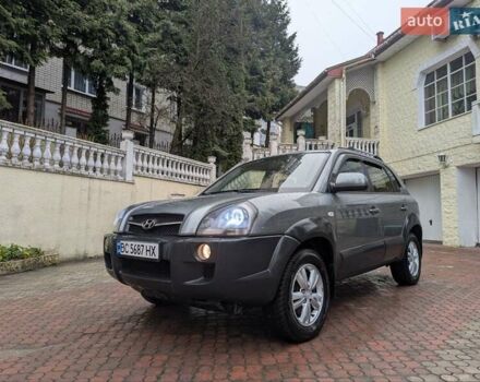 Сірий Хендай Туксон, об'ємом двигуна 1.98 л та пробігом 209 тис. км за 8700 $, фото 10 на Automoto.ua