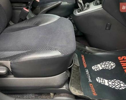 Серый Хендай Туксон, объемом двигателя 1.98 л и пробегом 174 тыс. км за 9500 $, фото 33 на Automoto.ua