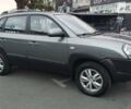 Серый Хендай Туксон, объемом двигателя 2 л и пробегом 147 тыс. км за 10650 $, фото 1 на Automoto.ua
