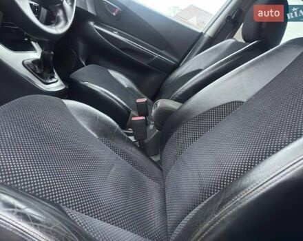 Сірий Хендай Туксон, об'ємом двигуна 1.98 л та пробігом 149 тис. км за 9650 $, фото 42 на Automoto.ua