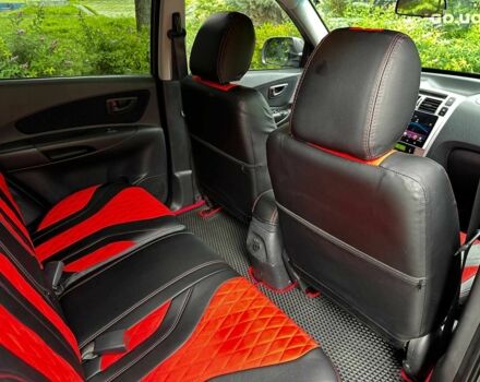 Серый Хендай Туксон, объемом двигателя 2 л и пробегом 145 тыс. км за 10790 $, фото 20 на Automoto.ua