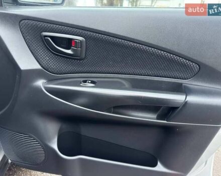 Сірий Хендай Туксон, об'ємом двигуна 1.98 л та пробігом 149 тис. км за 9650 $, фото 15 на Automoto.ua