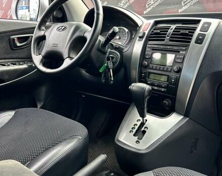 Хендай Туксон 2012 у Сумах на Automoto.ua Сірий Хендай Туксон, об'ємом двигуна 1.98 л та пробігом 210 тис. км за 9600 $, фото 28 на Automoto.ua