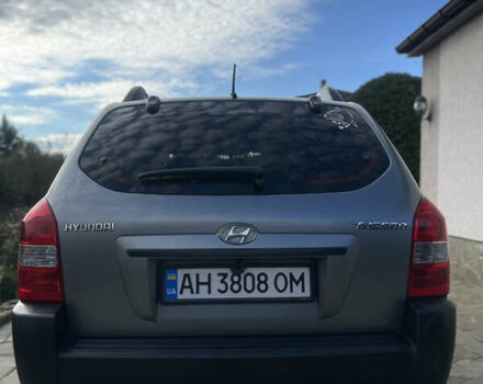 Хендай Туксон 2012 у Харкові на Automoto.ua Сірий Хендай Туксон, об'ємом двигуна 2 л та пробігом 148 тис. км за 10200 $, фото 3 на Automoto.ua