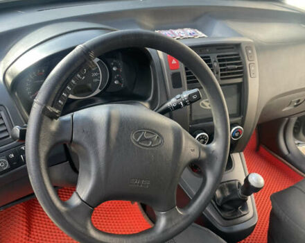 Хендай Туксон 2012 у Харкові на Automoto.ua Сірий Хендай Туксон, об'ємом двигуна 2 л та пробігом 148 тис. км за 10200 $, фото 2 на Automoto.ua