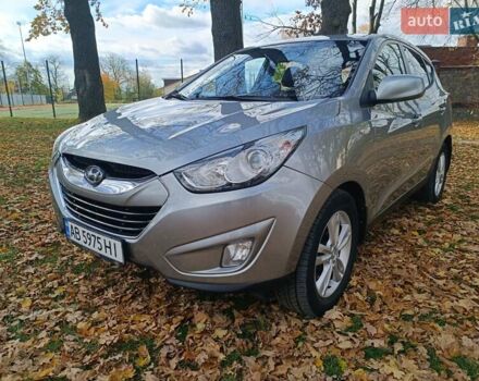 Сірий Хендай Туксон, об'ємом двигуна 2 л та пробігом 183 тис. км за 13900 $, фото 1 на Automoto.ua