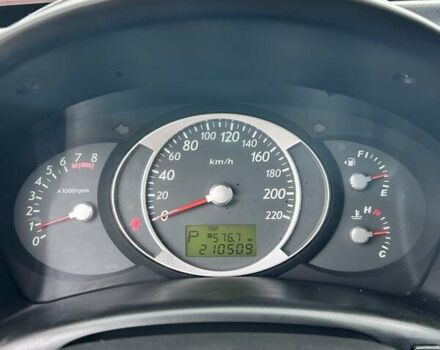 Хендай Туксон 2012 у Сумах на Automoto.ua Сірий Хендай Туксон, об'ємом двигуна 1.98 л та пробігом 210 тис. км за 9600 $, фото 25 на Automoto.ua