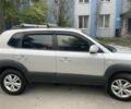 Серый Хендай Туксон, объемом двигателя 2 л и пробегом 116 тыс. км за 9999 $, фото 4 на Automoto.ua