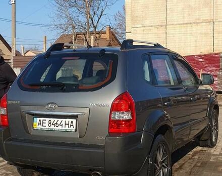 Сірий Хендай Туксон, об'ємом двигуна 1.98 л та пробігом 170 тис. км за 8500 $, фото 16 на Automoto.ua