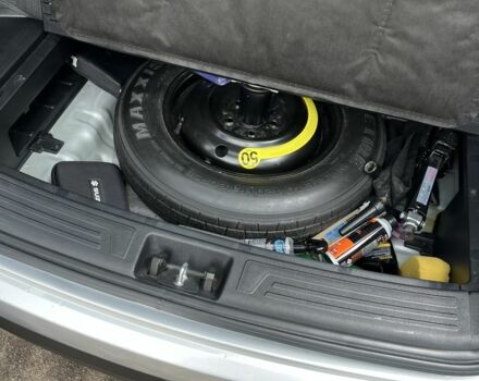 Серый Хендай Туксон, объемом двигателя 2.4 л и пробегом 164 тыс. км за 12500 $, фото 22 на Automoto.ua