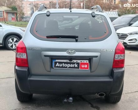 Сірий Хендай Туксон, об'ємом двигуна 2 л та пробігом 148 тис. км за 10390 $, фото 7 на Automoto.ua