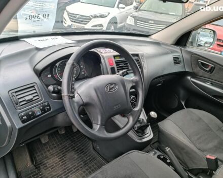 Сірий Хендай Туксон, об'ємом двигуна 2 л та пробігом 148 тис. км за 10390 $, фото 20 на Automoto.ua