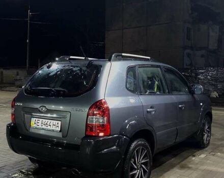 Сірий Хендай Туксон, об'ємом двигуна 1.98 л та пробігом 170 тис. км за 8500 $, фото 19 на Automoto.ua