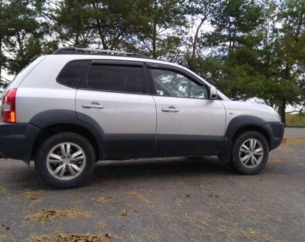 Хендай Туксон 2012 у Львові на Automoto.ua Сірий Хендай Туксон, об'ємом двигуна 2 л та пробігом 155 тис. км за 9000 $, фото 18 на Automoto.ua