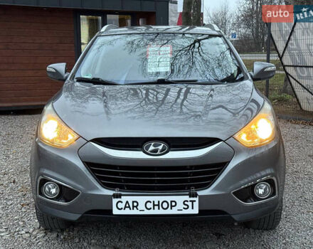 Сірий Хендай Туксон, об'ємом двигуна 1.69 л та пробігом 282 тис. км за 12000 $, фото 23 на Automoto.ua