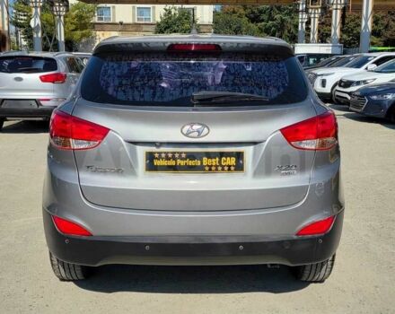 Сірий Хендай Туксон, об'ємом двигуна 2 л та пробігом 156 тис. км за 2500 $, фото 3 на Automoto.ua