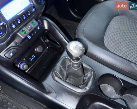 Сірий Хендай Туксон, об'ємом двигуна 1.69 л та пробігом 282 тис. км за 12000 $, фото 32 на Automoto.ua