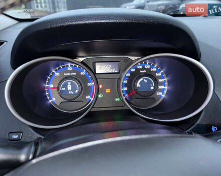 Сірий Хендай Туксон, об'ємом двигуна 1.69 л та пробігом 282 тис. км за 12000 $, фото 35 на Automoto.ua