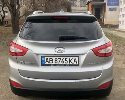 Сірий Хендай Туксон, об'ємом двигуна 2.36 л та пробігом 150 тис. км за 11500 $, фото 13 на Automoto.ua