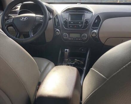 Сірий Хендай Туксон, об'ємом двигуна 2.36 л та пробігом 150 тис. км за 11500 $, фото 1 на Automoto.ua