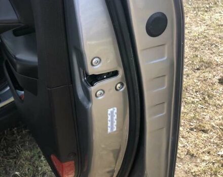 Сірий Хендай Туксон, об'ємом двигуна 2.36 л та пробігом 150 тис. км за 11500 $, фото 17 на Automoto.ua