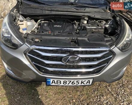 Сірий Хендай Туксон, об'ємом двигуна 2.36 л та пробігом 150 тис. км за 11500 $, фото 2 на Automoto.ua