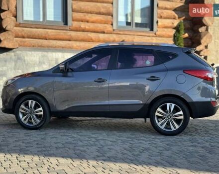 Серый Хендай Туксон, объемом двигателя 2 л и пробегом 178 тыс. км за 14000 $, фото 12 на Automoto.ua