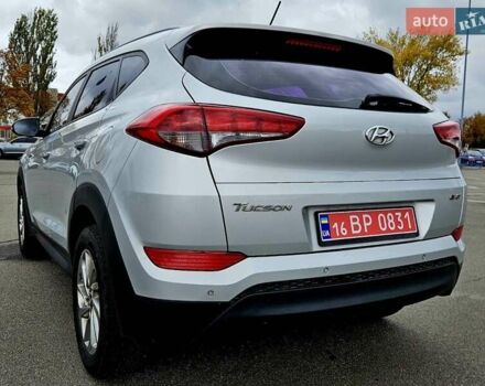 Хендай Туксон 2015 в Днепре (Днепропетровске) на Automoto.ua Серый Хендай Туксон, объемом двигателя 1.7 л и пробегом 145 тыс. км за 16700 $, фото 8 на Automoto.ua