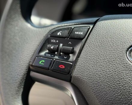 Серый Хендай Туксон, объемом двигателя 1.6 л и пробегом 150 тыс. км за 14490 $, фото 25 на Automoto.ua