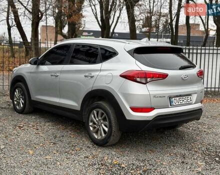 Серый Хендай Туксон, объемом двигателя 0 л и пробегом 139 тыс. км за 17700 $, фото 16 на Automoto.ua