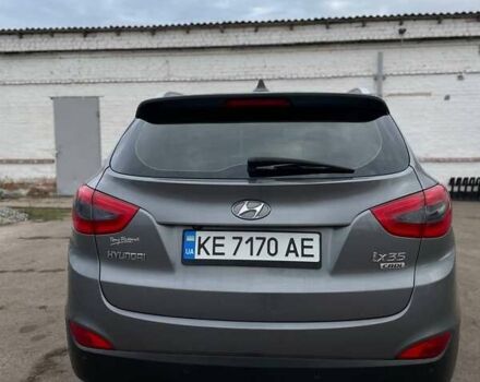 Серый Хендай Туксон, объемом двигателя 1.69 л и пробегом 293 тыс. км за 12950 $, фото 10 на Automoto.ua