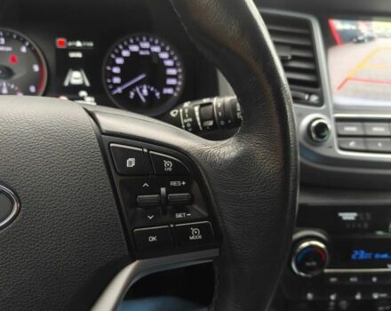 Сірий Хендай Туксон, об'ємом двигуна 2 л та пробігом 143 тис. км за 8000 $, фото 17 на Automoto.ua